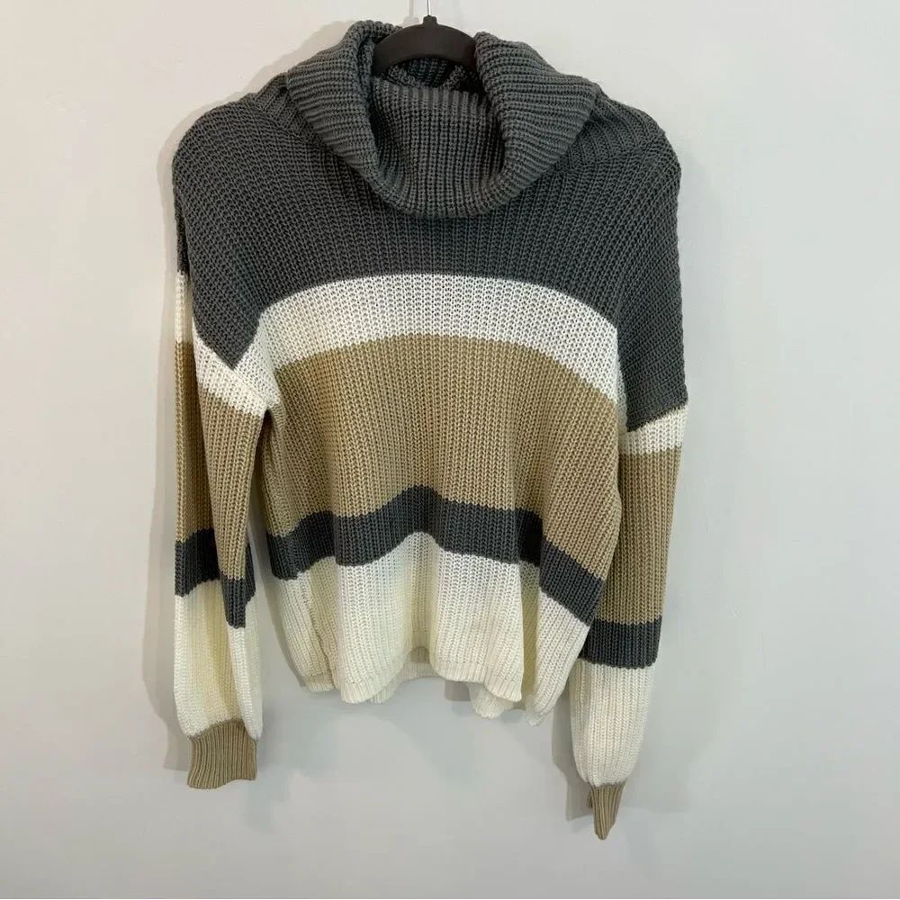Pink Lily sweater | size S